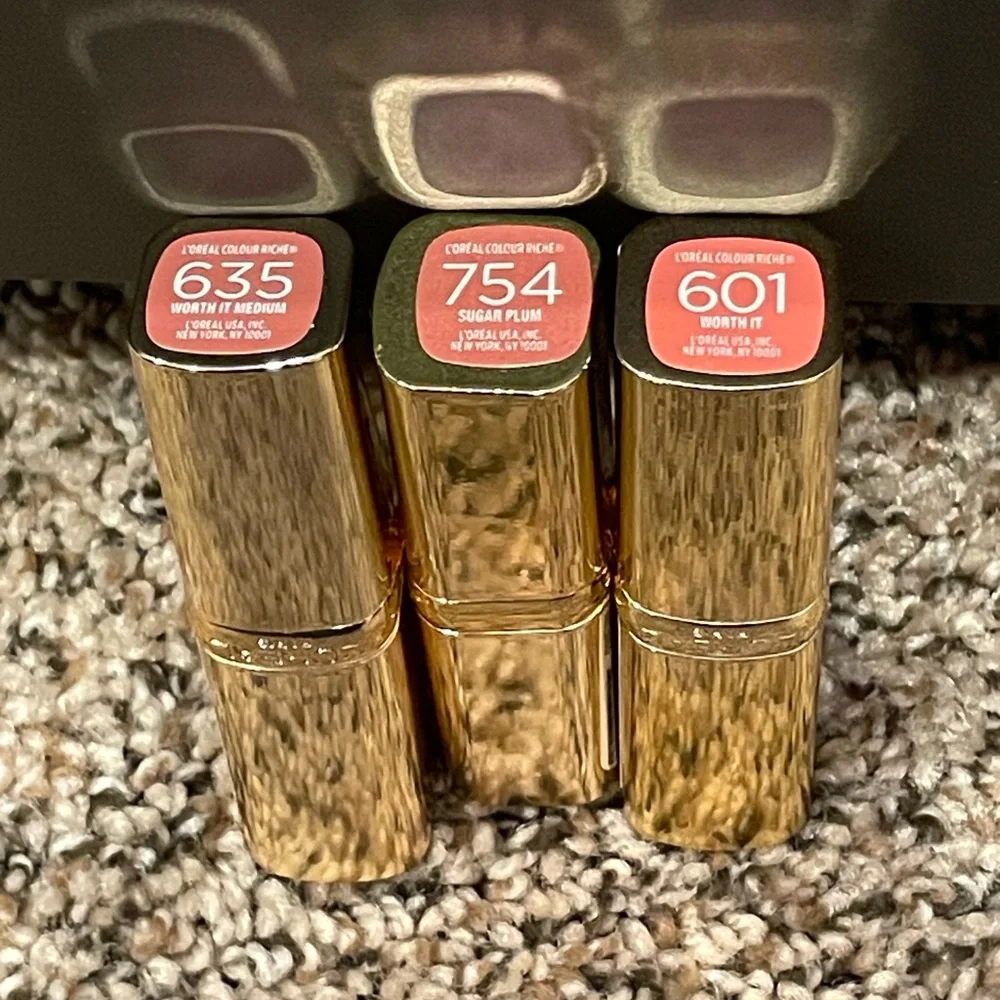 [3Bundle] L’Oréal Lipstick 💄